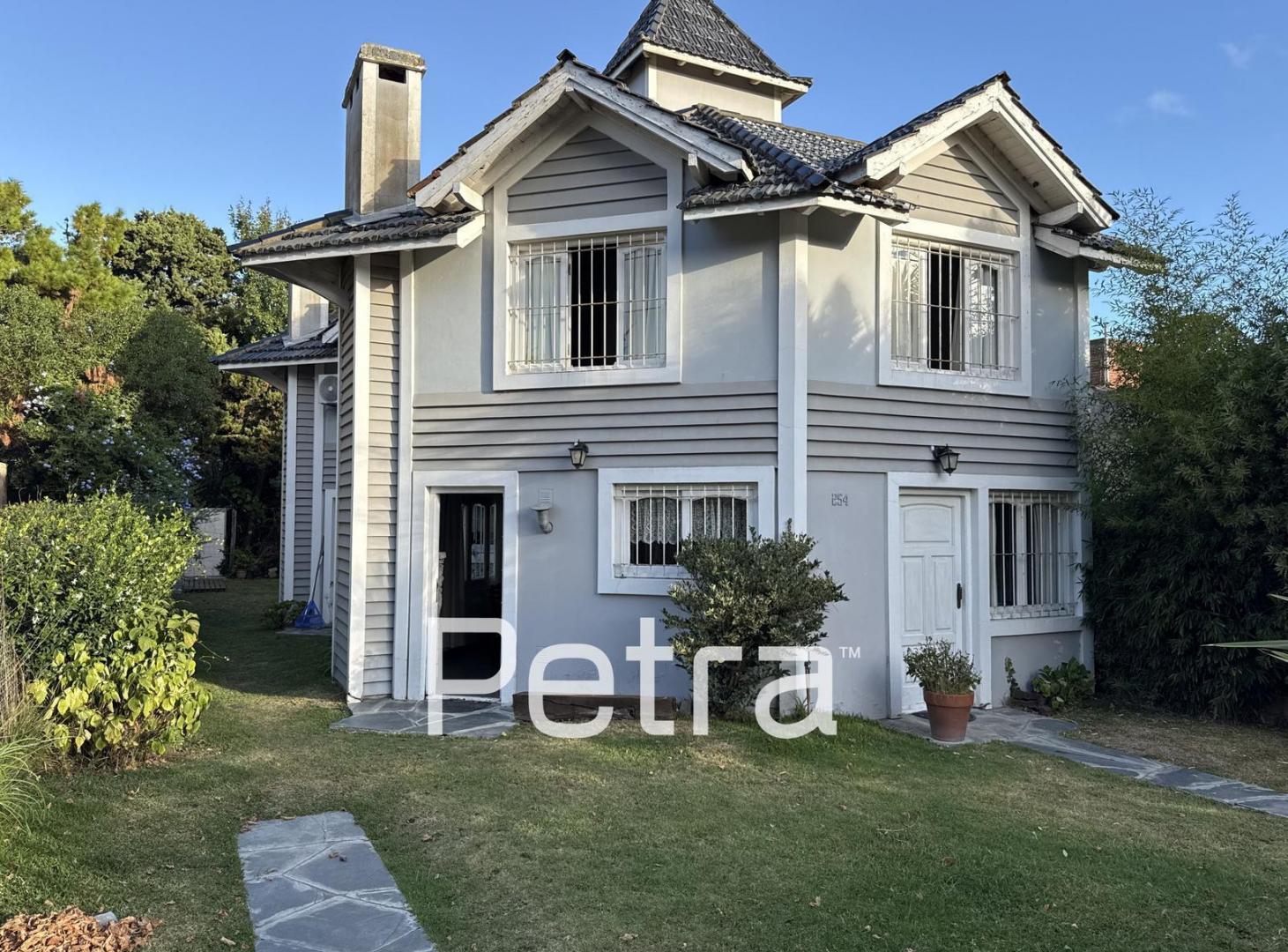 Foto de Departamento / Complejo en Venta en Mar de Ostende, imagen 1
