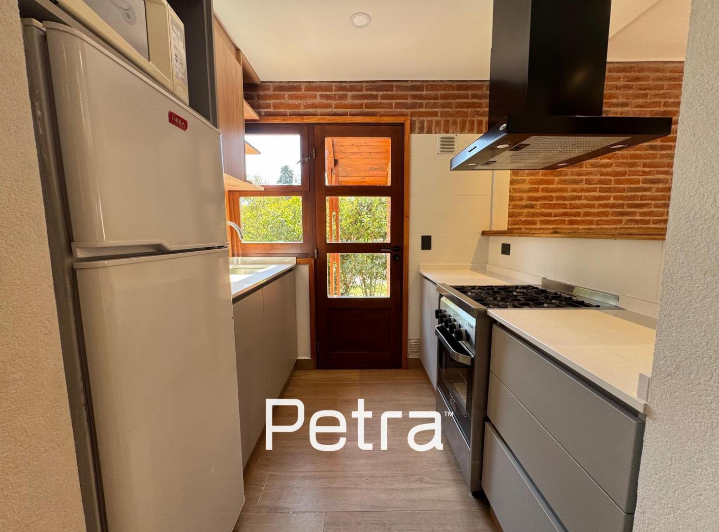 Foto de Departamento Duplex en Venta en Pinamar, imagen 3