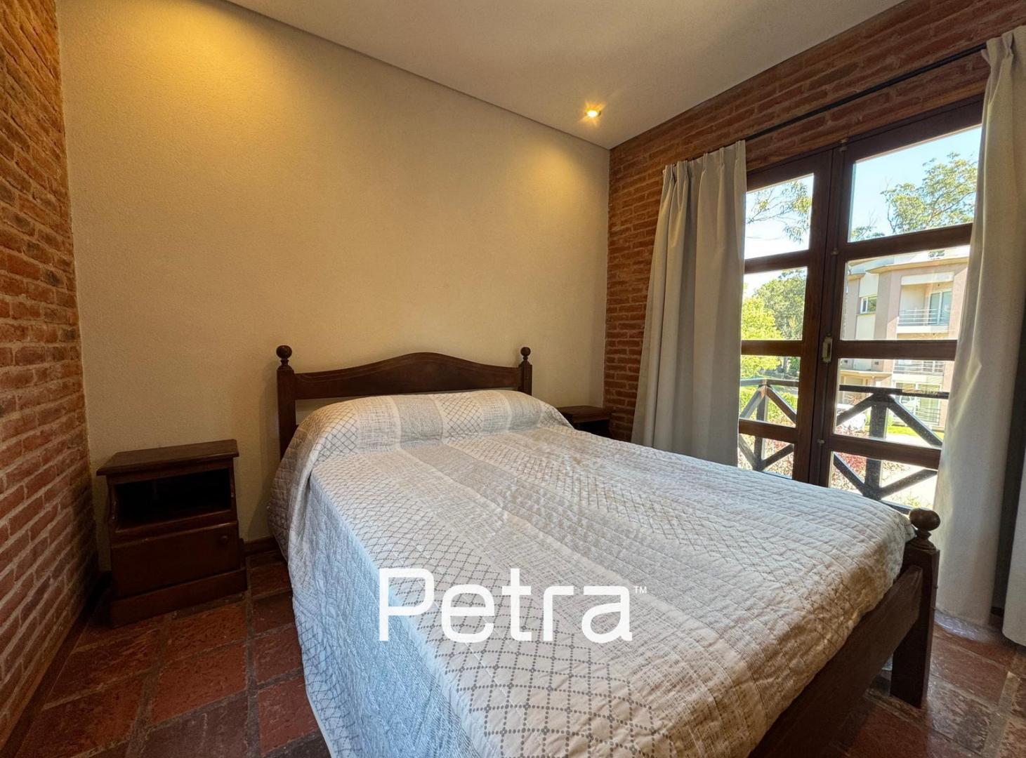 Foto de Departamento Duplex en Venta en Pinamar, imagen 5