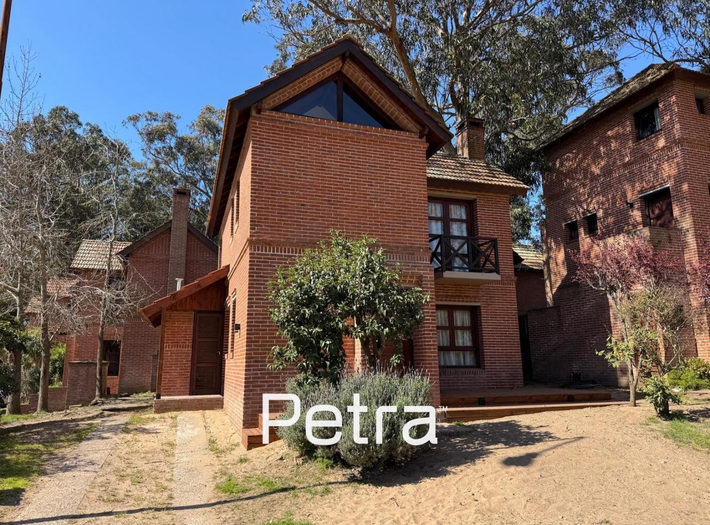 Foto de Departamento Duplex en Venta en Pinamar, imagen 2