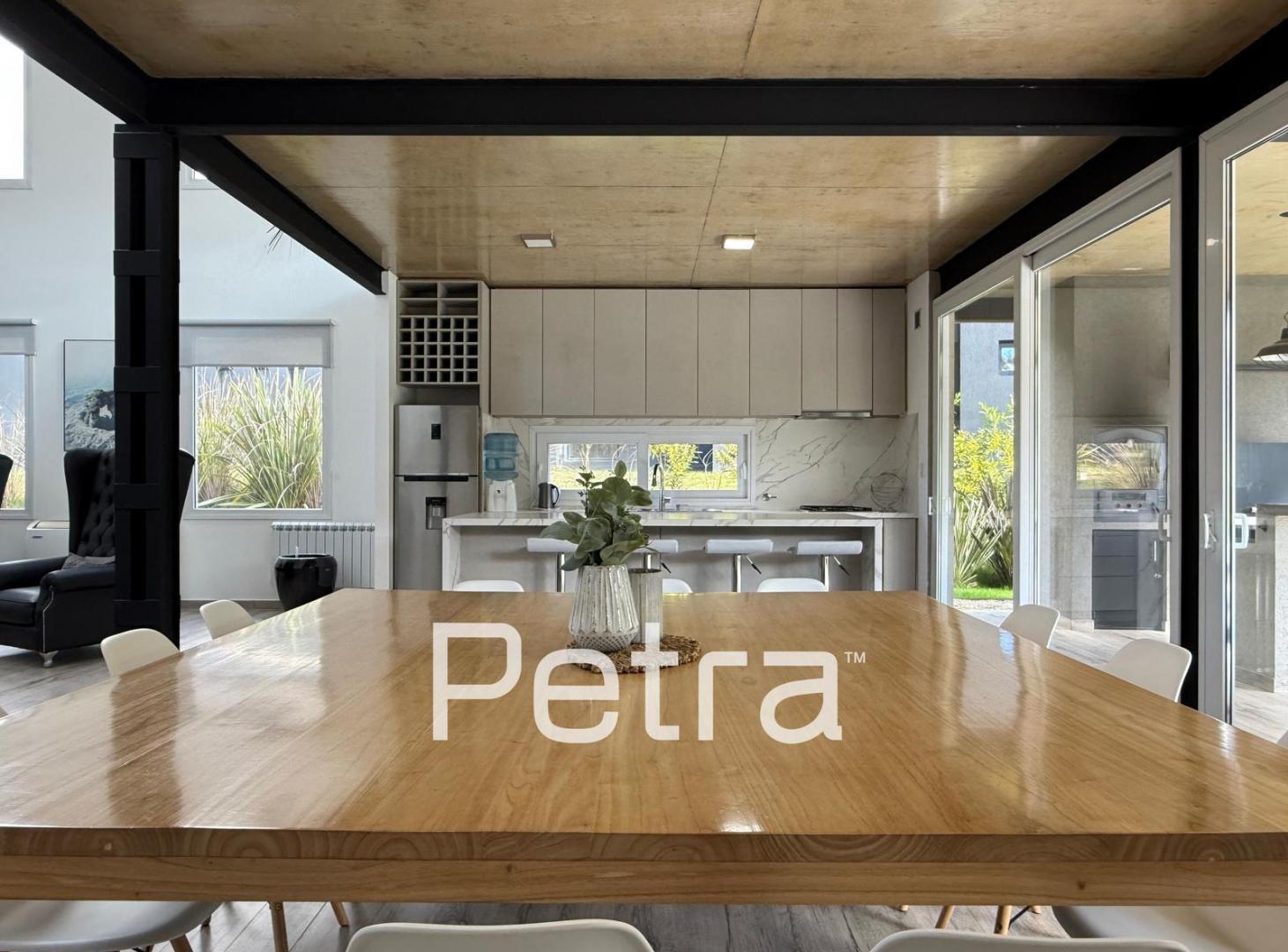Foto de Casa en Venta en Costa Esmeralda - Garaje Cubierto - Gas Natural, imagen 3