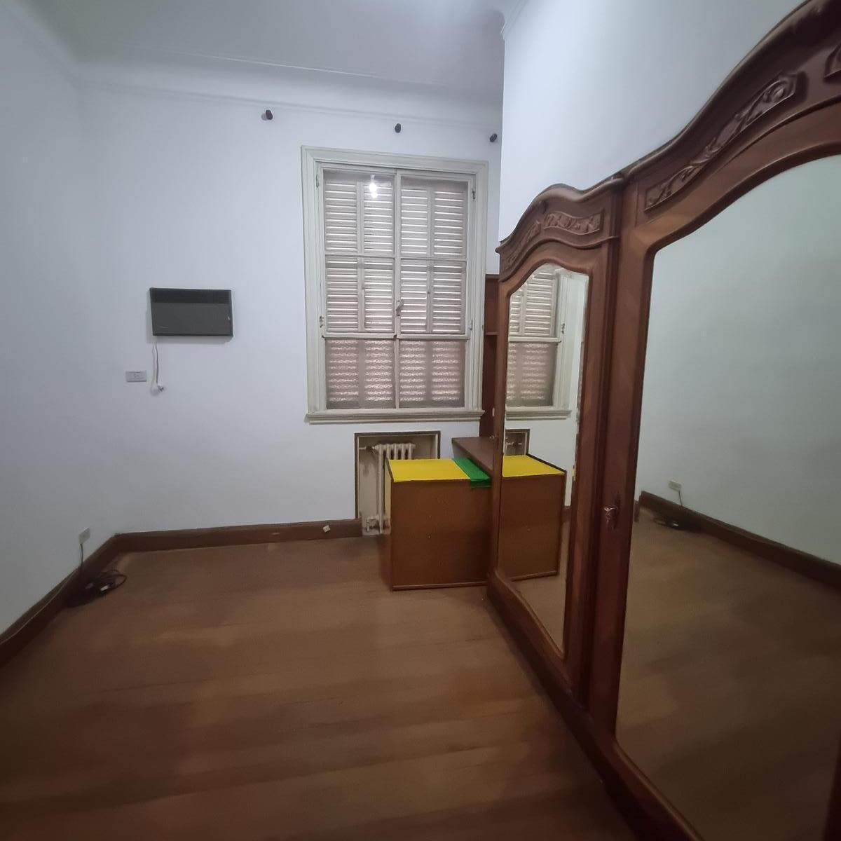 Departamento en Venta, Zona Exclusiva Centro Semi Piso 4 Dorm. 5