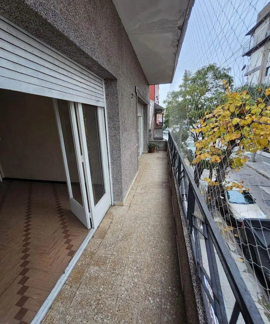 Departamento tipo casa a metros de Av Mitre 3