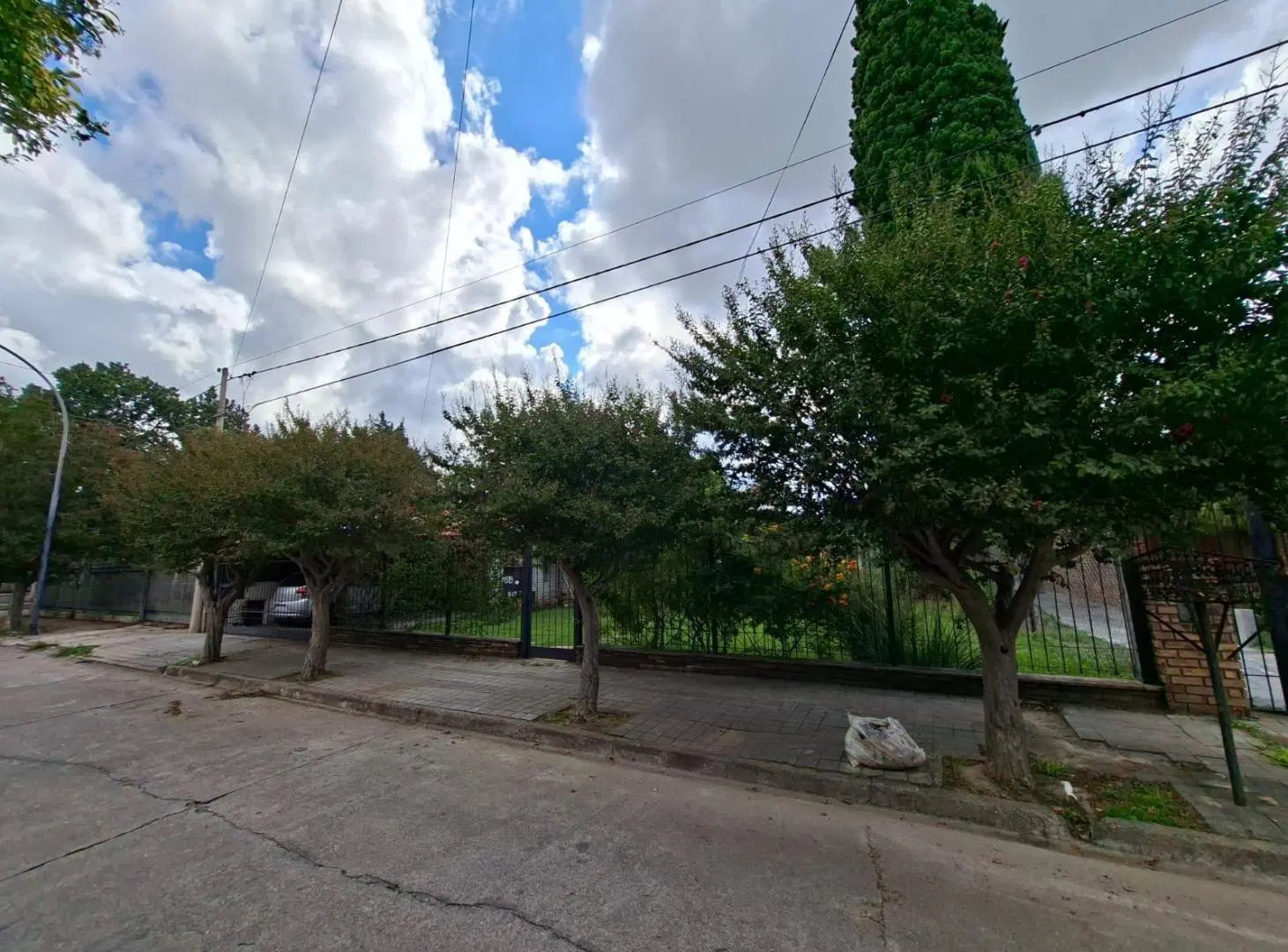 OPORTUNIDAD CERRO DE LAS ROSAS - CASA 6 DORM 2