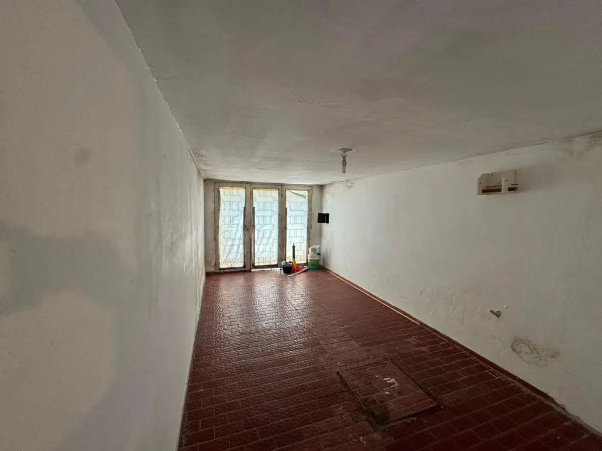 Villa Centenario | 3 dormitorios, pileta y 705 m² de terreno - GRAN OPORTUNIDAD DE INVERSION 2