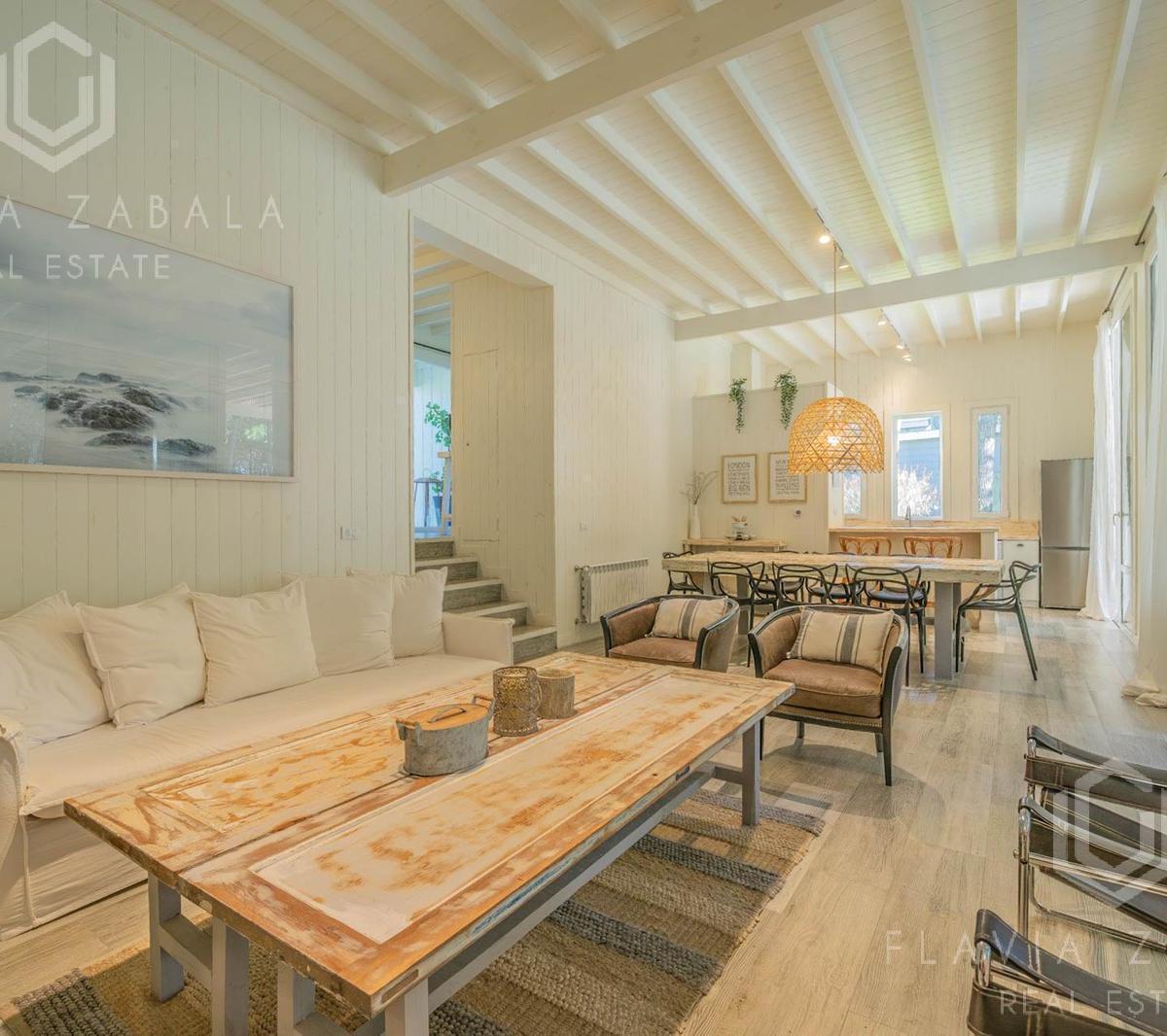 Venta Casa Cinco Ambientes en Senderos IV. Pileta. Jacuzzi. 5