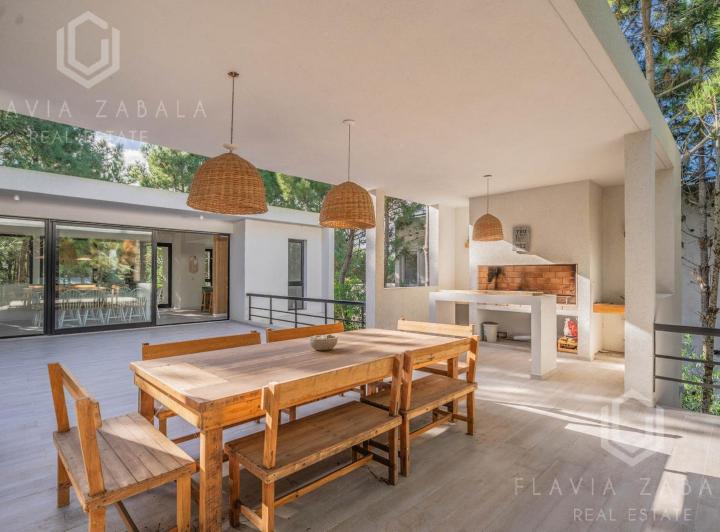 Venta casa siete ambientes. Terraza. Marítimo III. Costa Esmeralda 3