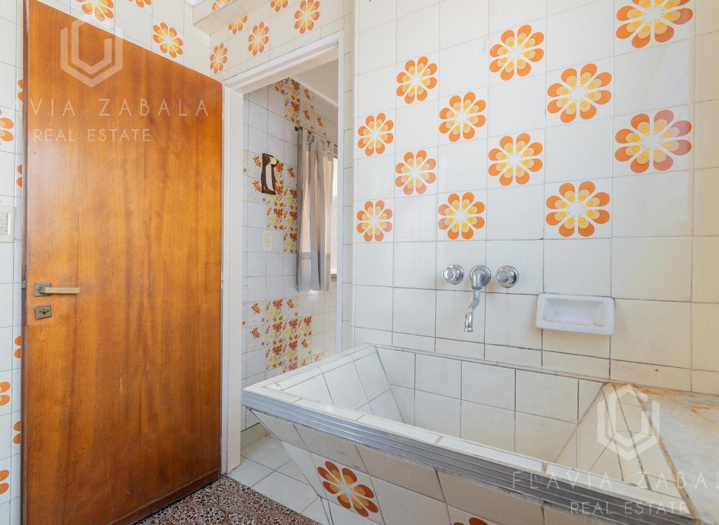 Venta departamento tipo Ph cuatro ambientes con terraza en Avellaneda