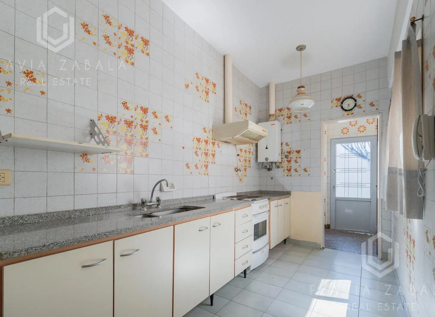 Venta departamento tipo Ph cuatro ambientes con terraza en Avellaneda 3