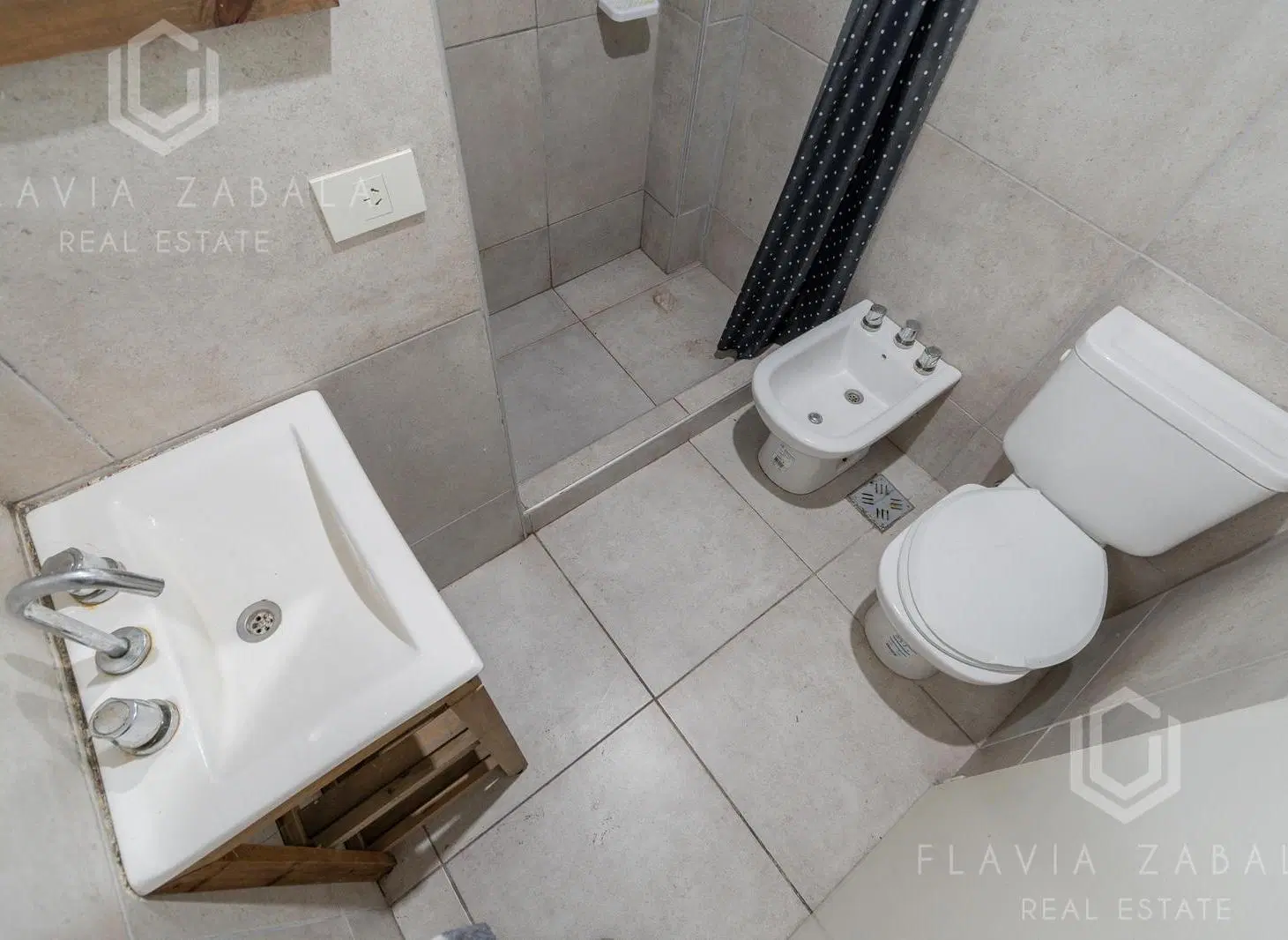 Venta monoambiente con balcón en Villa Bosch 4