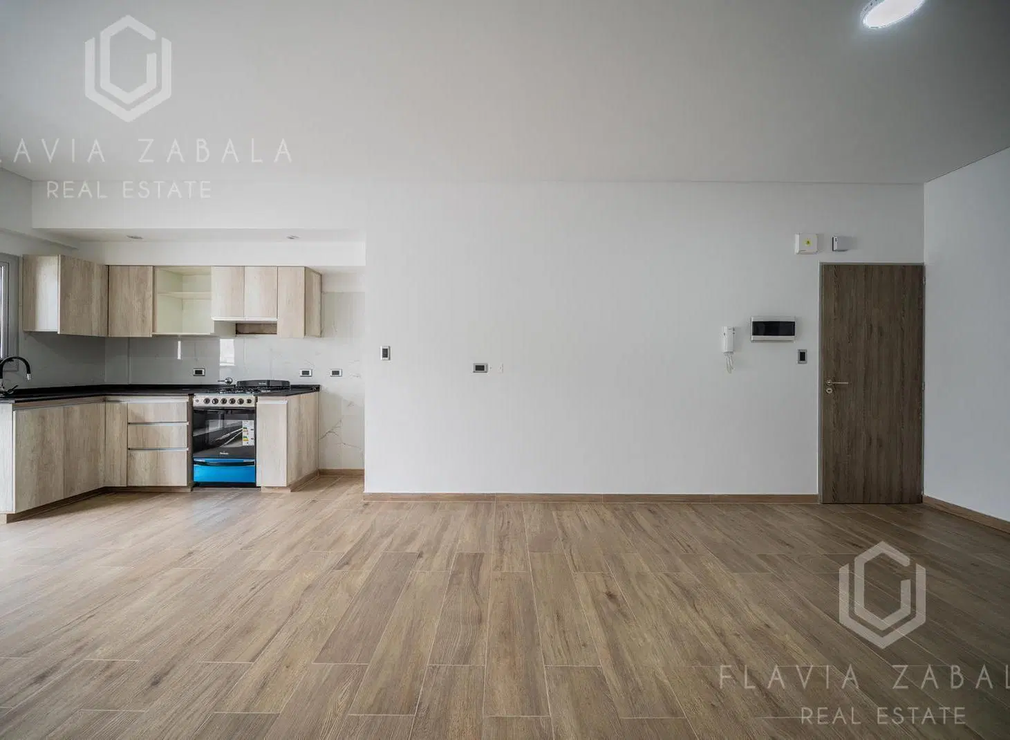Venta monoambiente a estrenar con balcón en San Martín Centro 8