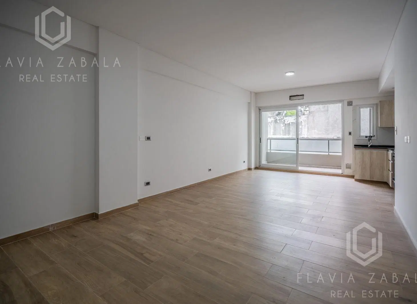 Venta monoambiente a estrenar con balcón en San Martín Centro 2