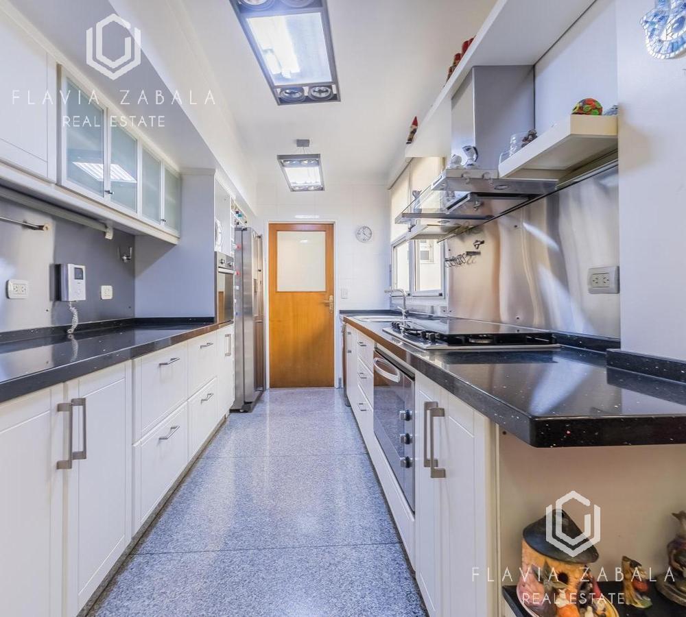Foto de Venta departamento siete ambientes con dos cocheras. Master Suite, imagen 3
