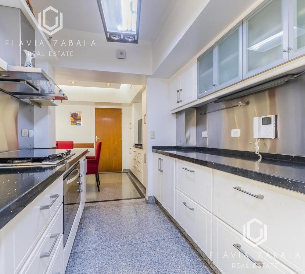 Foto de Venta departamento siete ambientes con dos cocheras. Master Suite, imagen 5