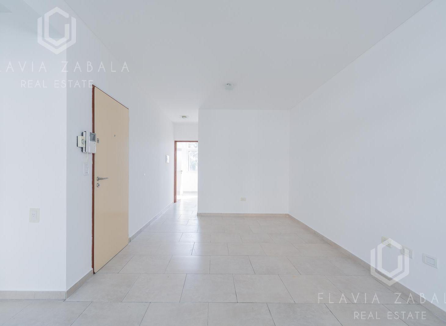 Foto de Venta departamento dos ambientes con balcón en Villa Urquiza, imagen 2
