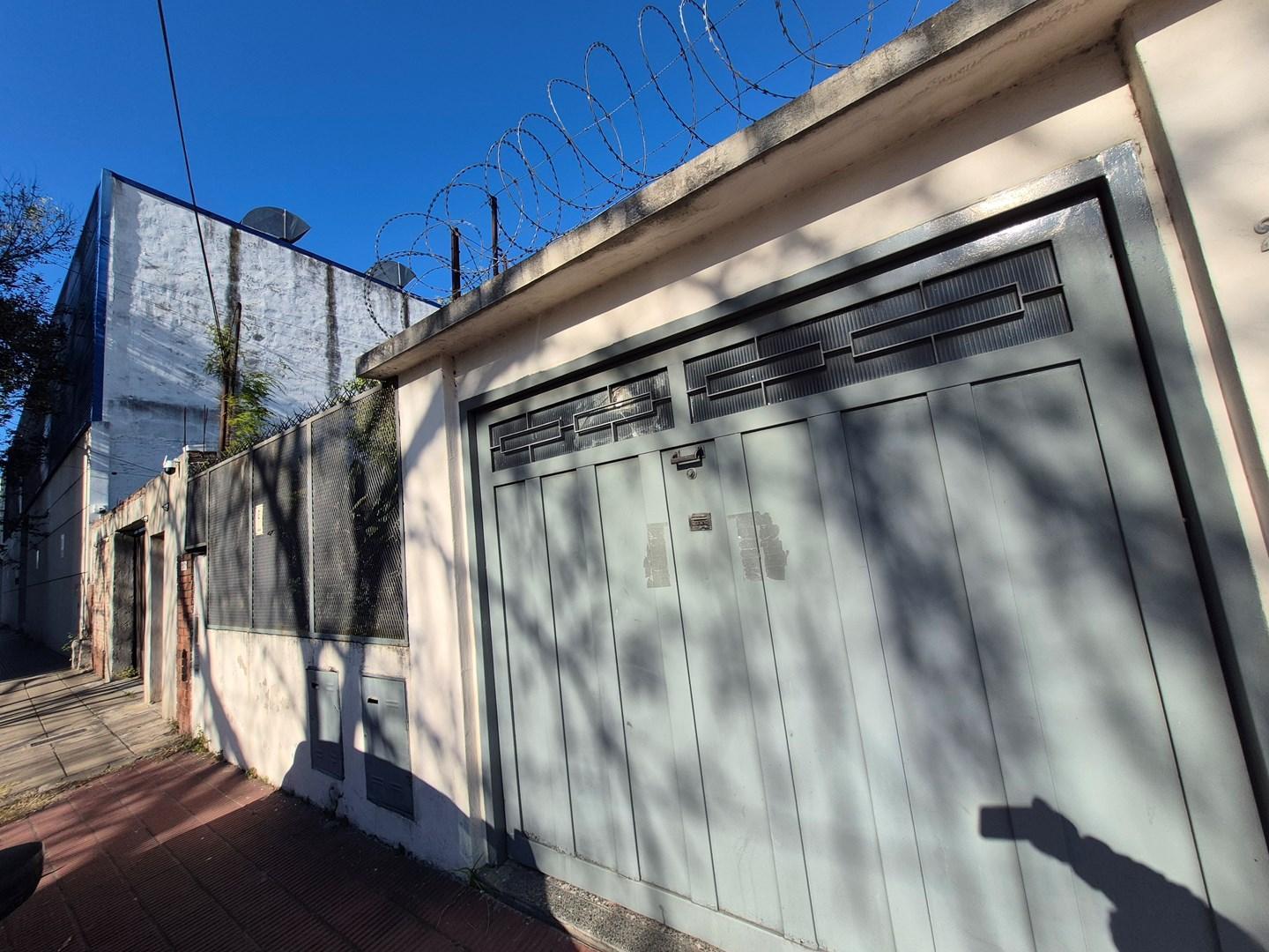 Casa Chalet  en Venta en San Martin, G.B.A. Zona Norte, Argentina