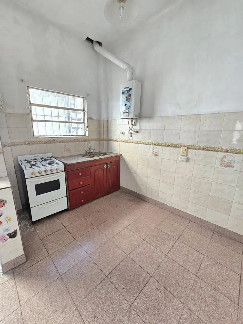 PH 2 ambientes con cochera en Venta en Caseros 5