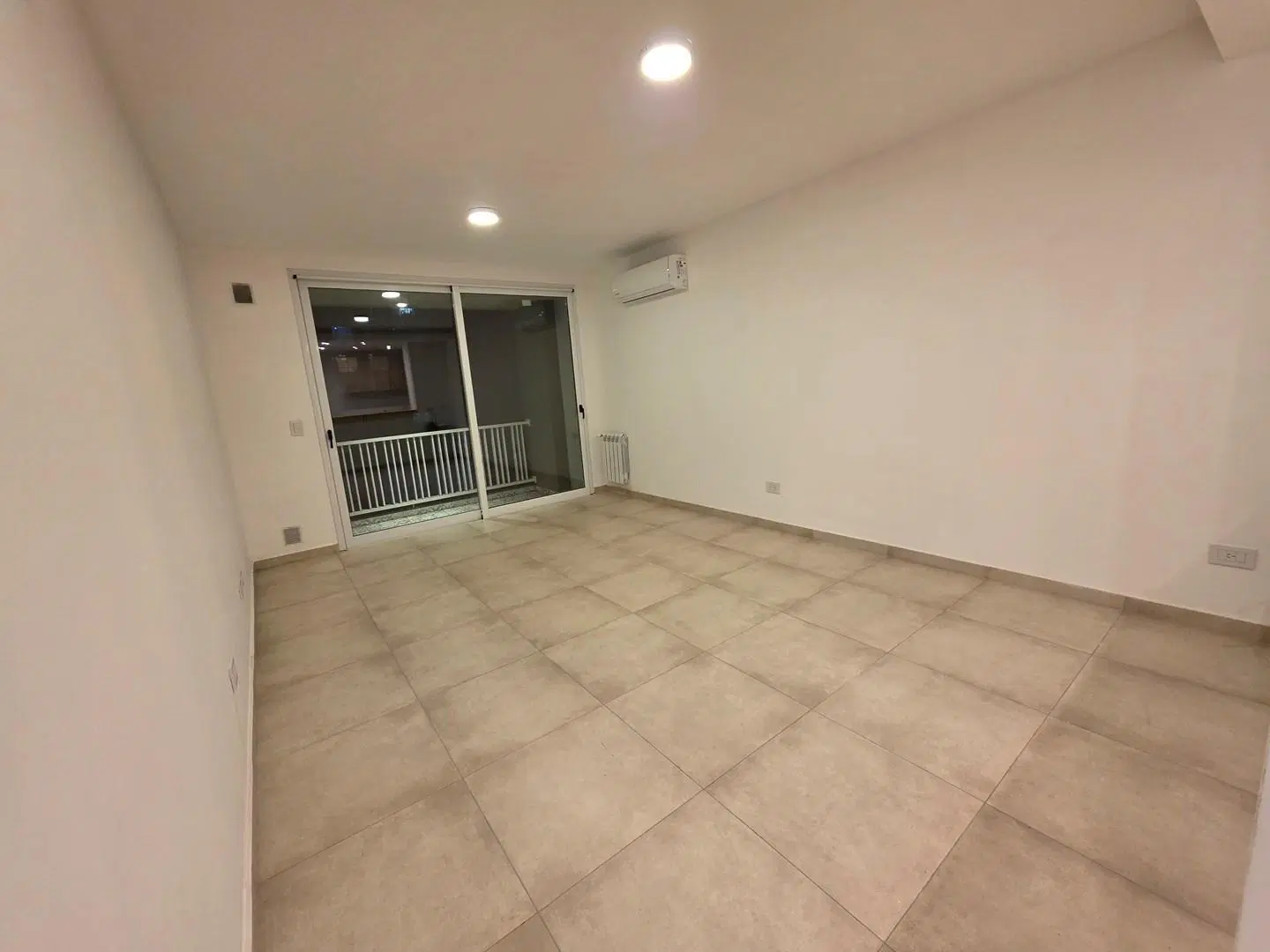 Departamento Monoambiente  en Alquiler en Villa Bosch 5