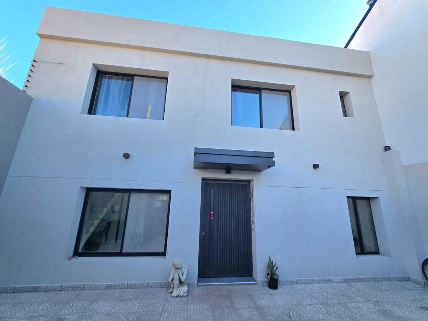 Casa moderna a estrenar- 4 amb con cochera y parque -Villa Bosch 5