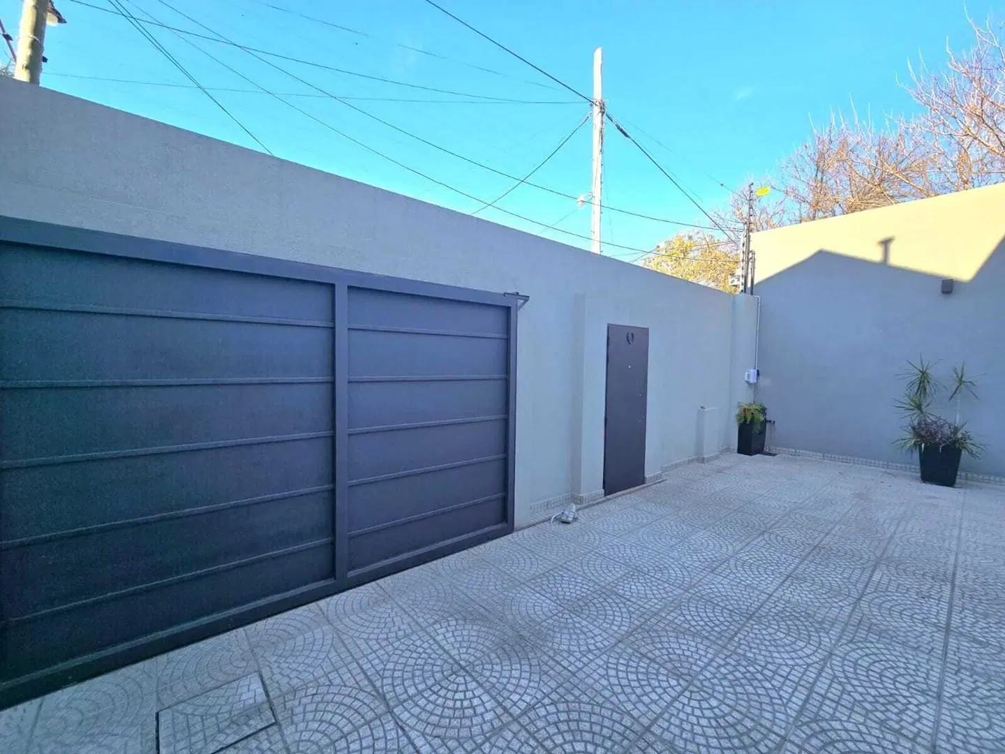Casa moderna a estrenar- 4 amb con cochera y parque -Villa Bosch 4