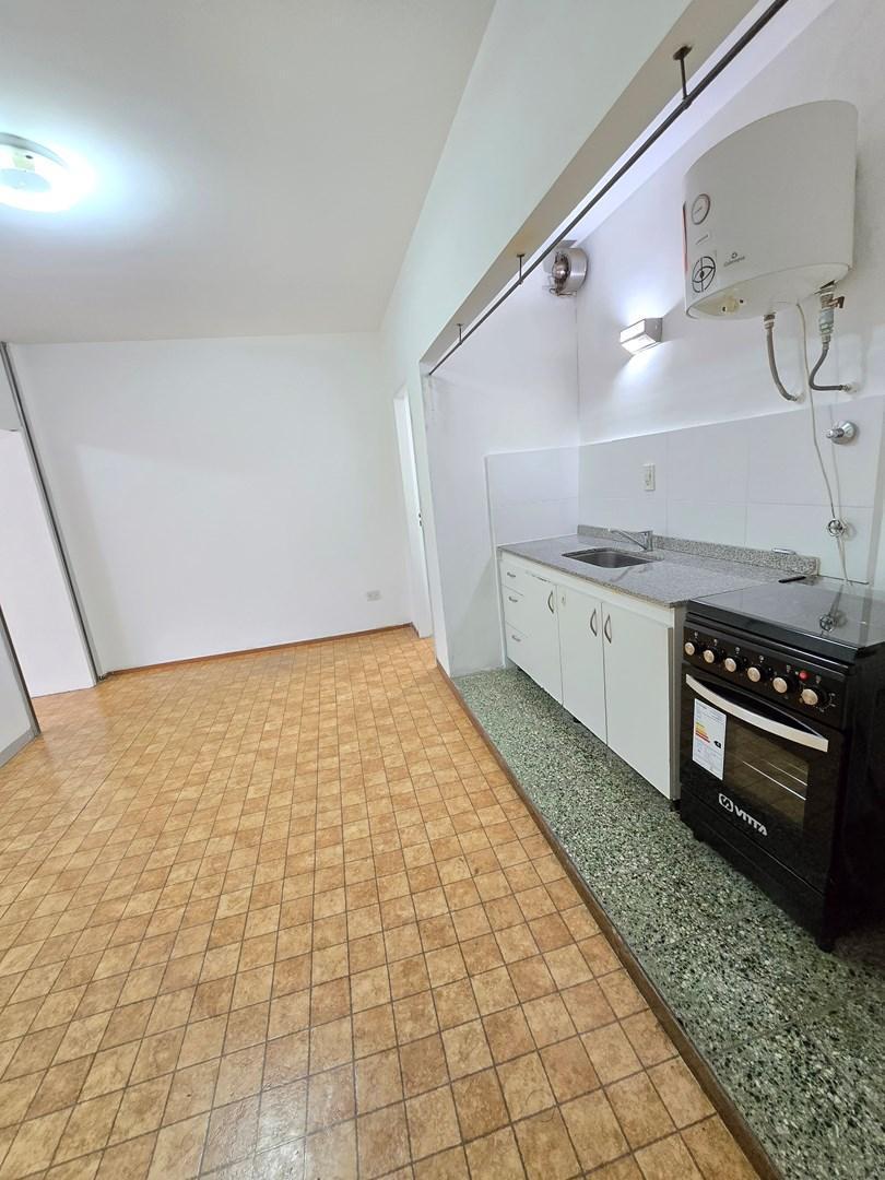 Foto de Departamento Monoambiente en Alquiler en Haedo, Morón, G.B.A. Zona Oeste, imagen 2