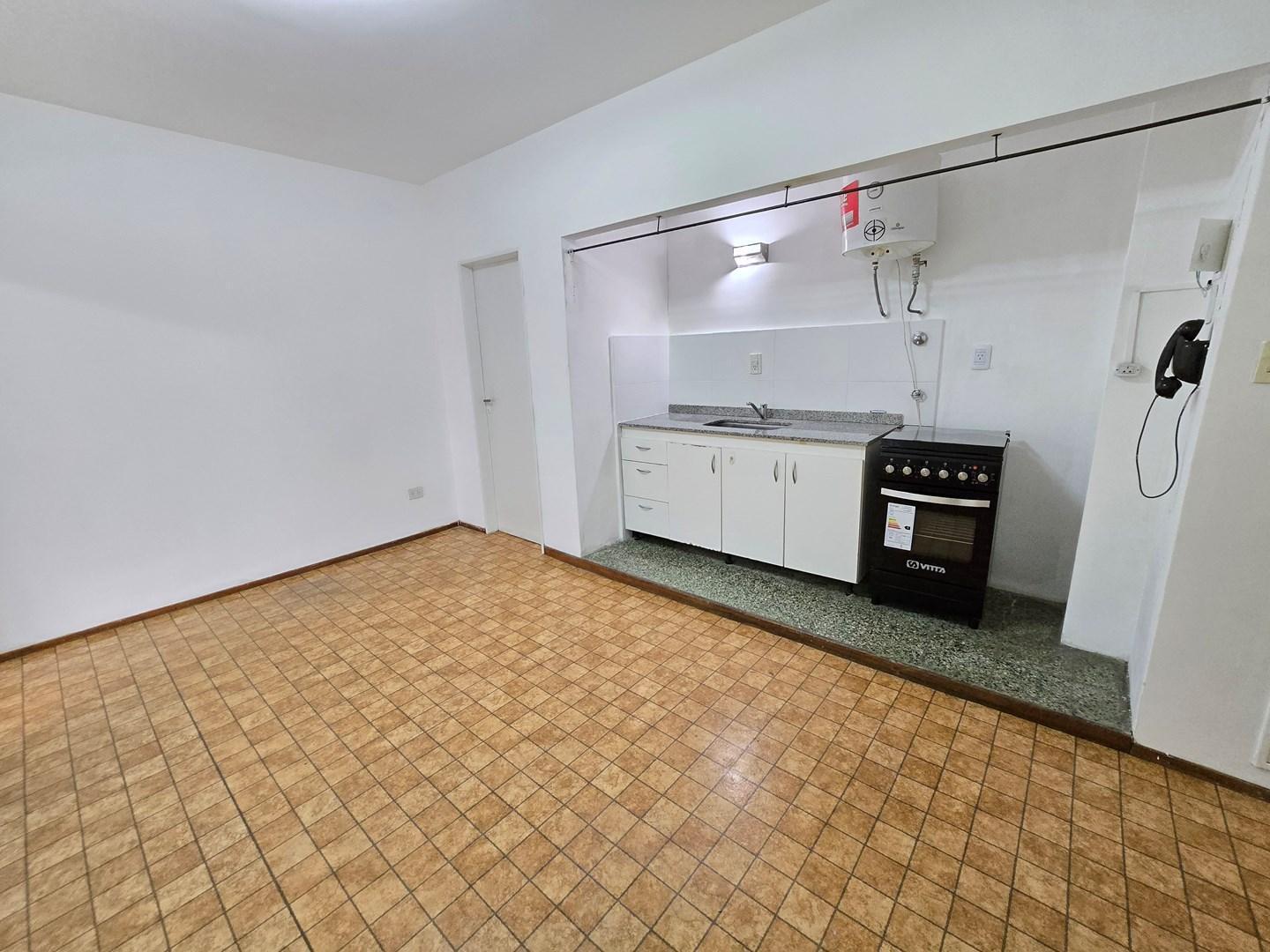 Foto de Departamento Monoambiente en Alquiler en Haedo, Morón, G.B.A. Zona Oeste, imagen 1