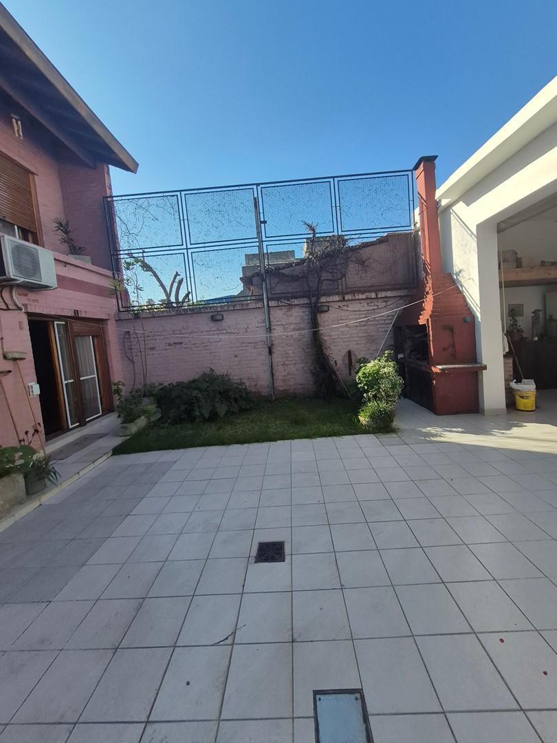 Foto de Casa Chalet en Venta en Caseros, Tres de Febrero, G.B.A. Zona Oeste, imagen 5
