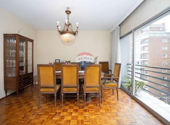Venta Apartamento Pocitos 3 y serv gge PASOS RBLA 5