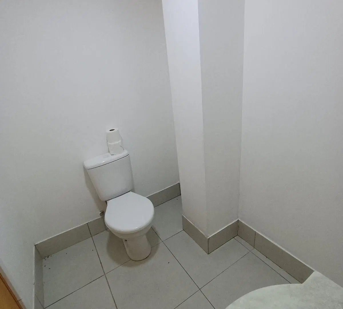 Alquiler Galpón 240 m2 a pasos de Interbalnearia 5