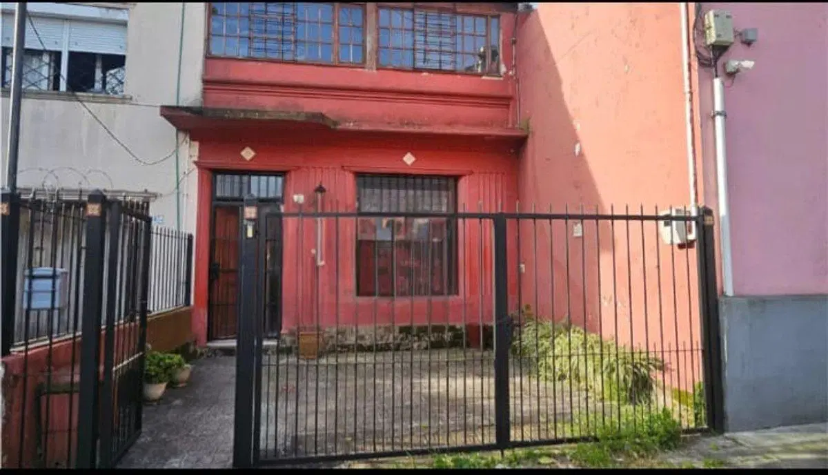 Venta casa  Buceo 2 dormitorios garaje 5