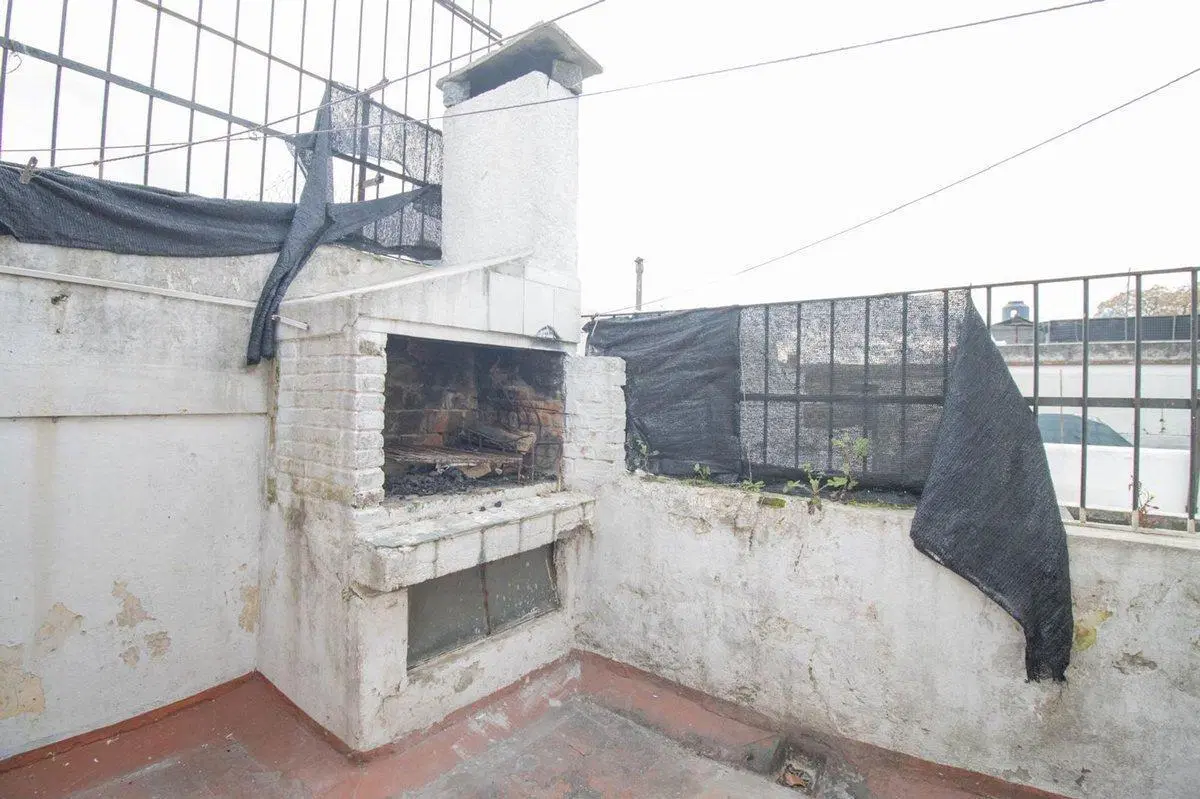 venta casa y  2 locales  la comercial 8