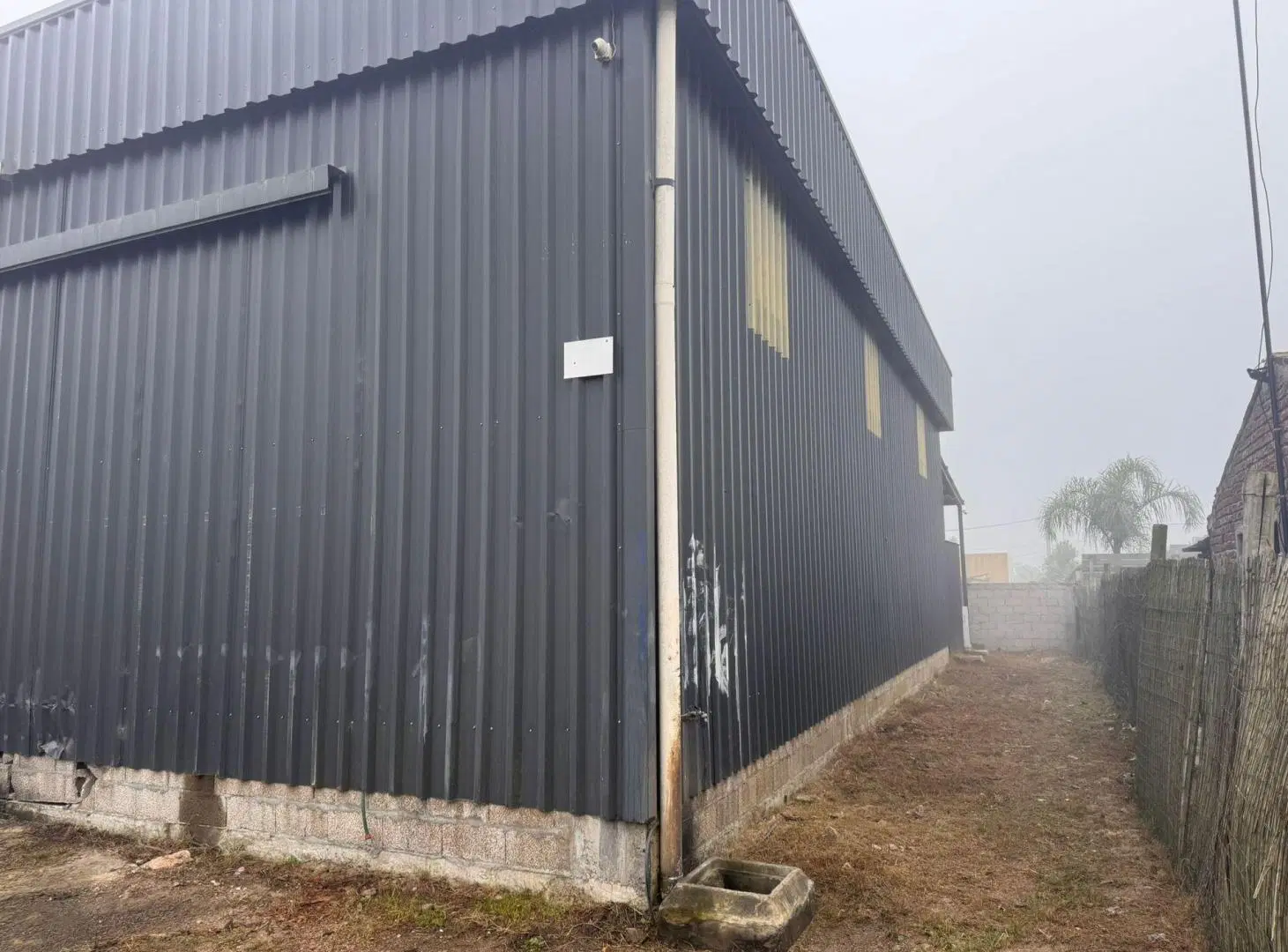 Venta Galpón Deposito  200 m2. Pinar Norte 4