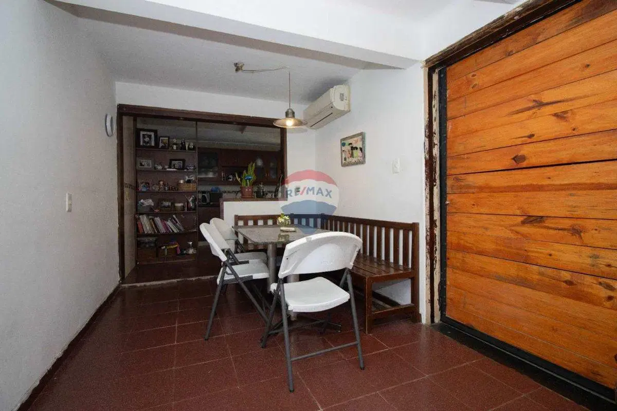 VENTA CASA  4 dormiotrios GGE Blanqueada 2