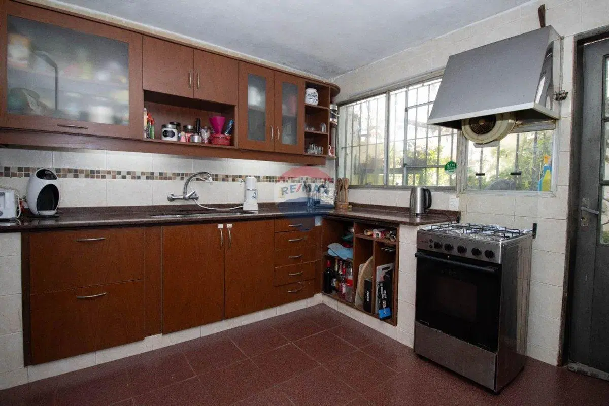 VENTA CASA  4 dormiotrios GGE Blanqueada 5