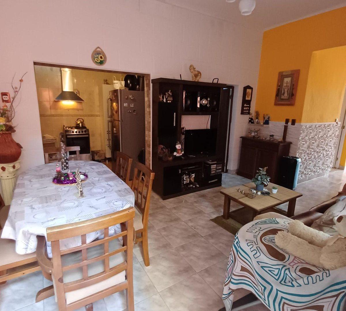 Foto de Venta casa Buceo 2 dormitorios garaje, imagen 2