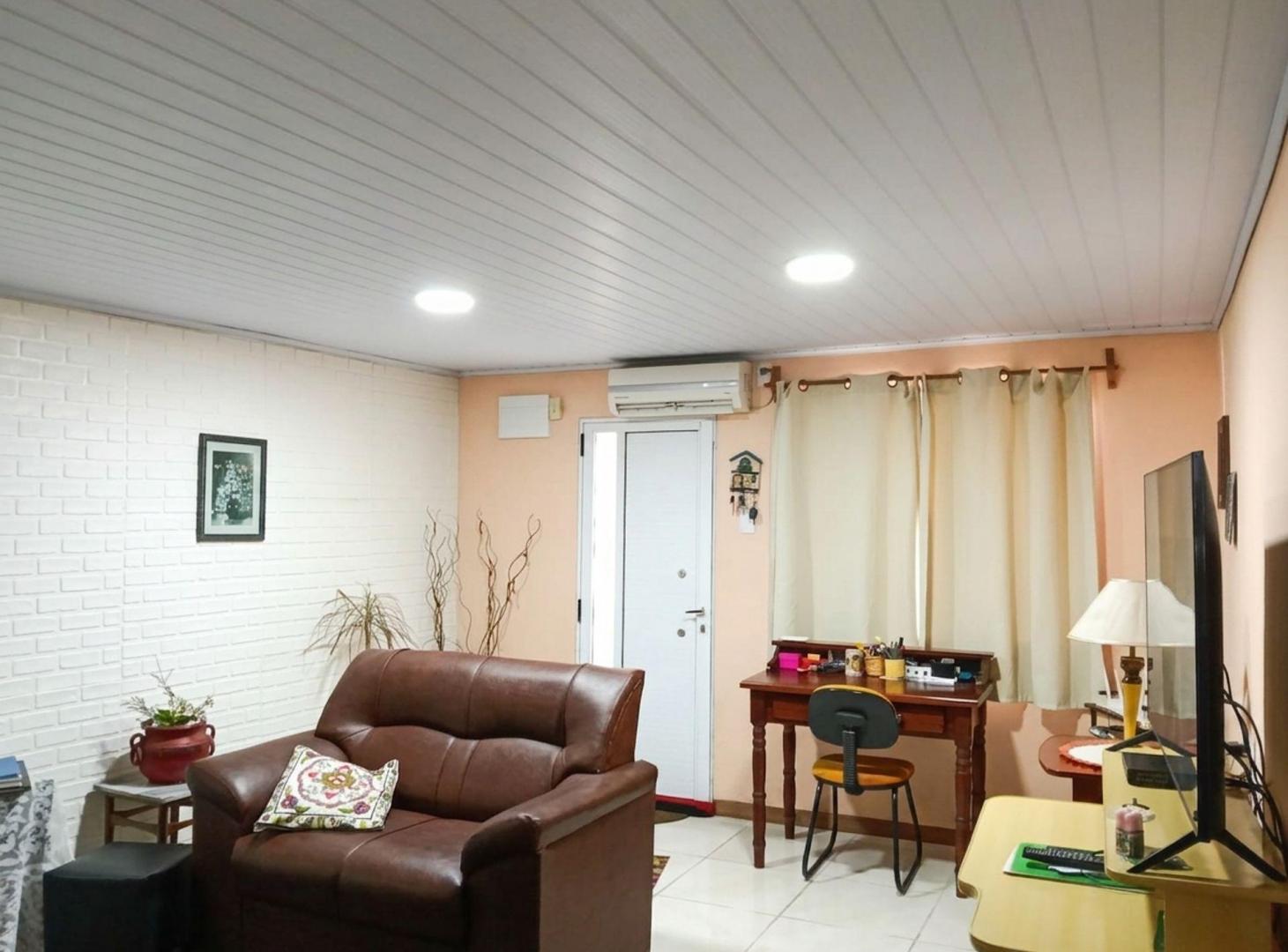 Foto de VENTA CASA 1 DORM + GJE + APTO EN CENTRO DE RIVERA, imagen 2