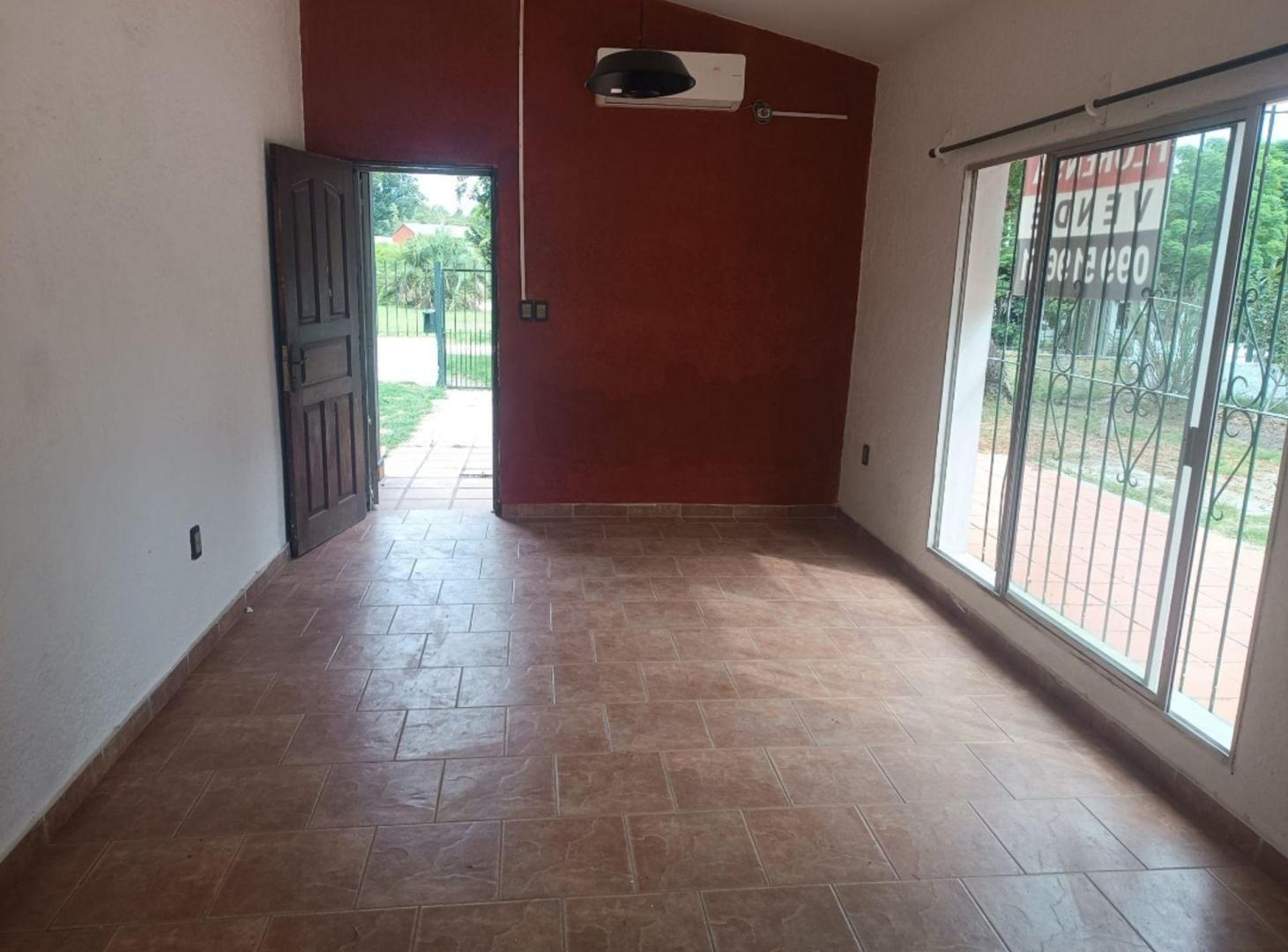 Foto de VENTA CASA 3 DORMITORIOS Y APTO PASO Carrasco, imagen 3