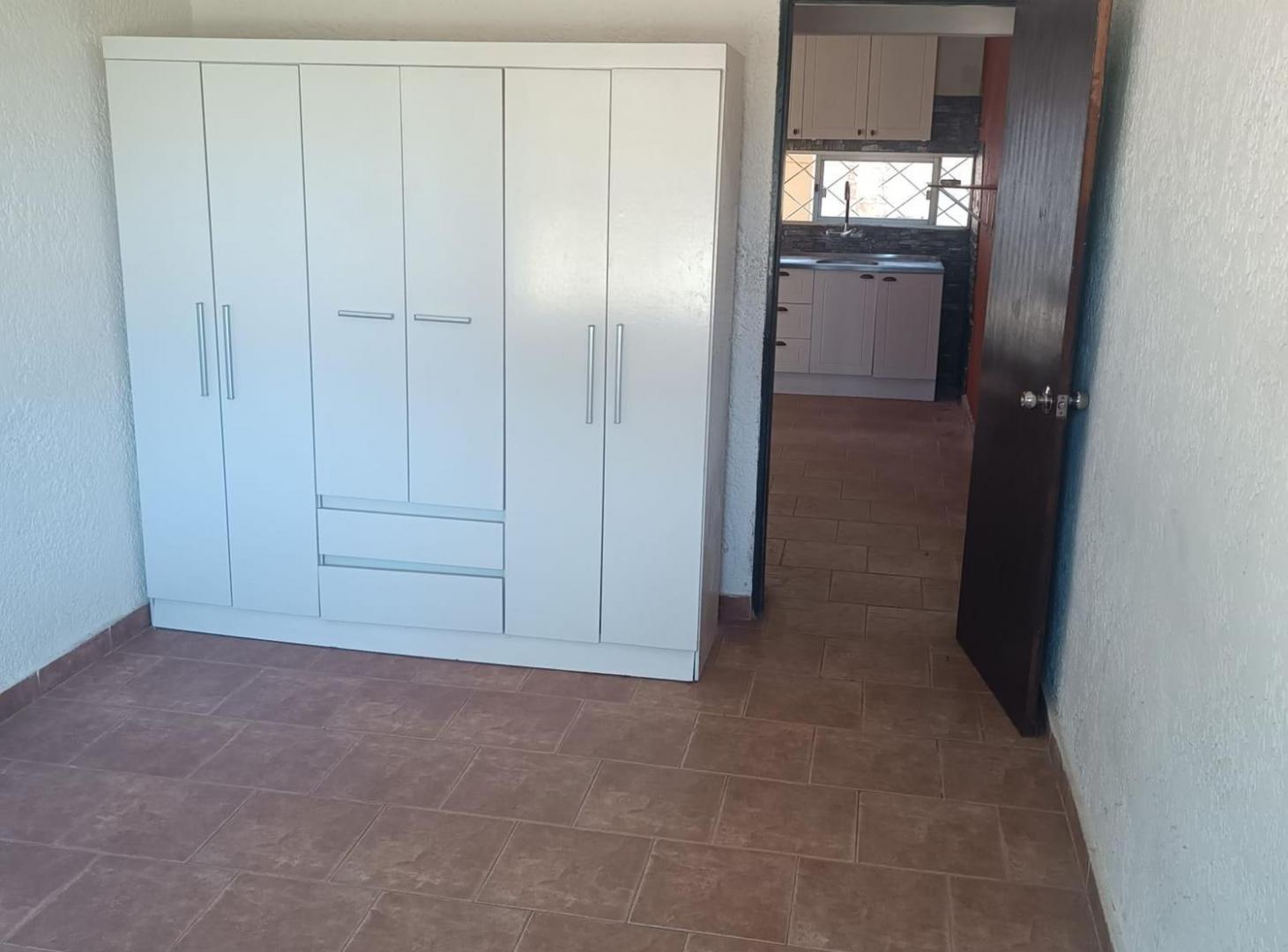 Foto de VENTA CASA 3 DORMITORIOS Y APTO PASO Carrasco, imagen 4