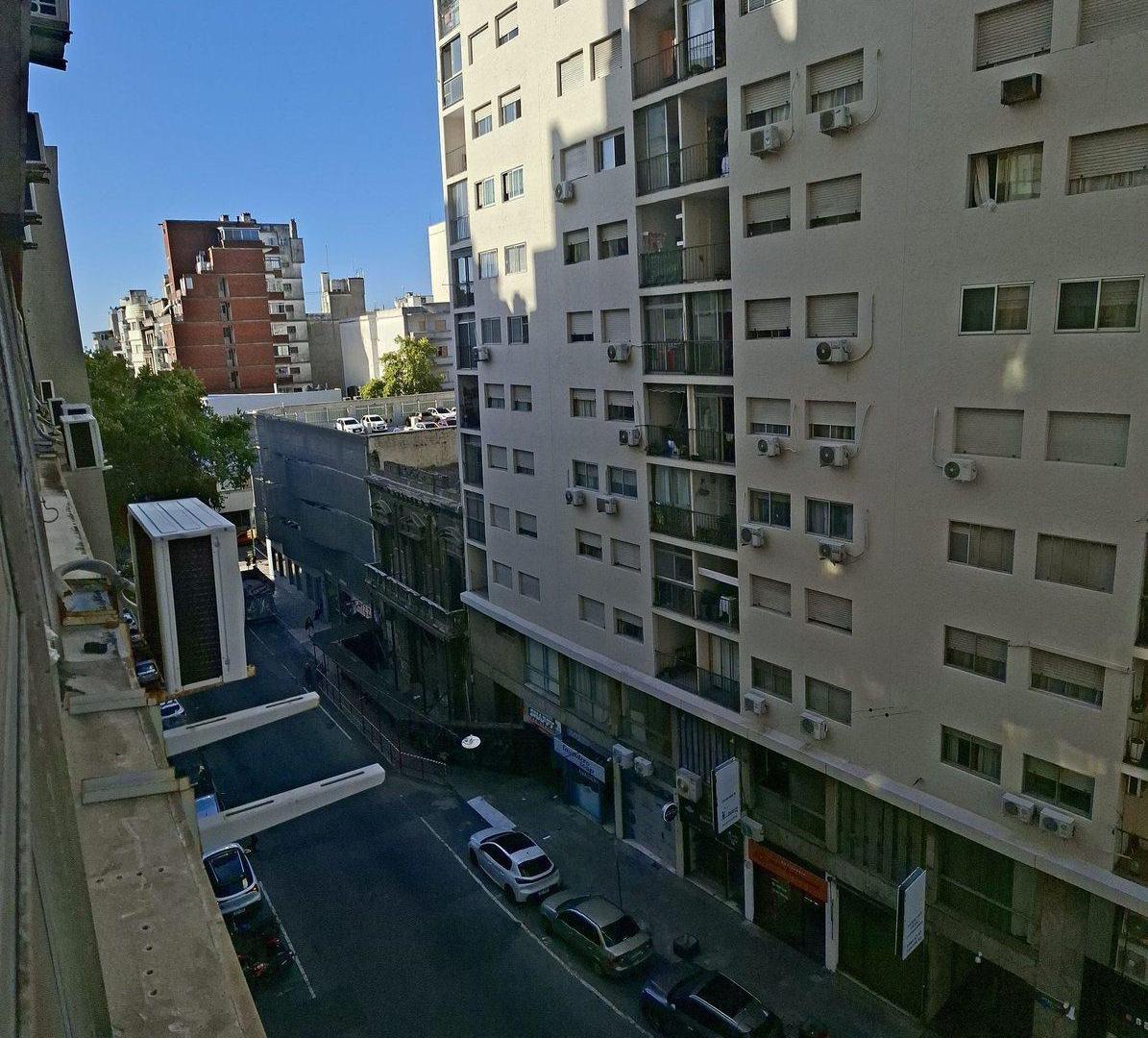 Foto de Venta Monoambiente Centro Montevideo, imagen 3