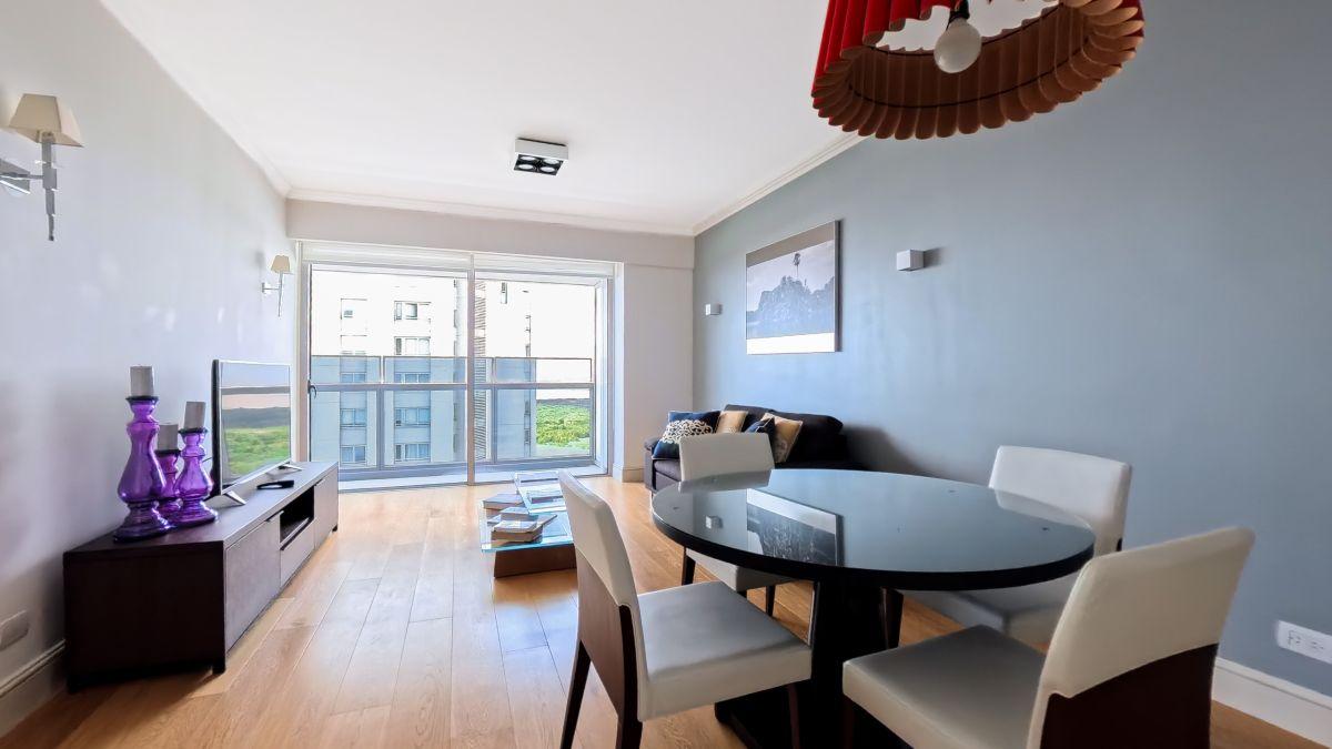 Venta Alvear Icon, vista Rio - Piso alto - 2 ambientes