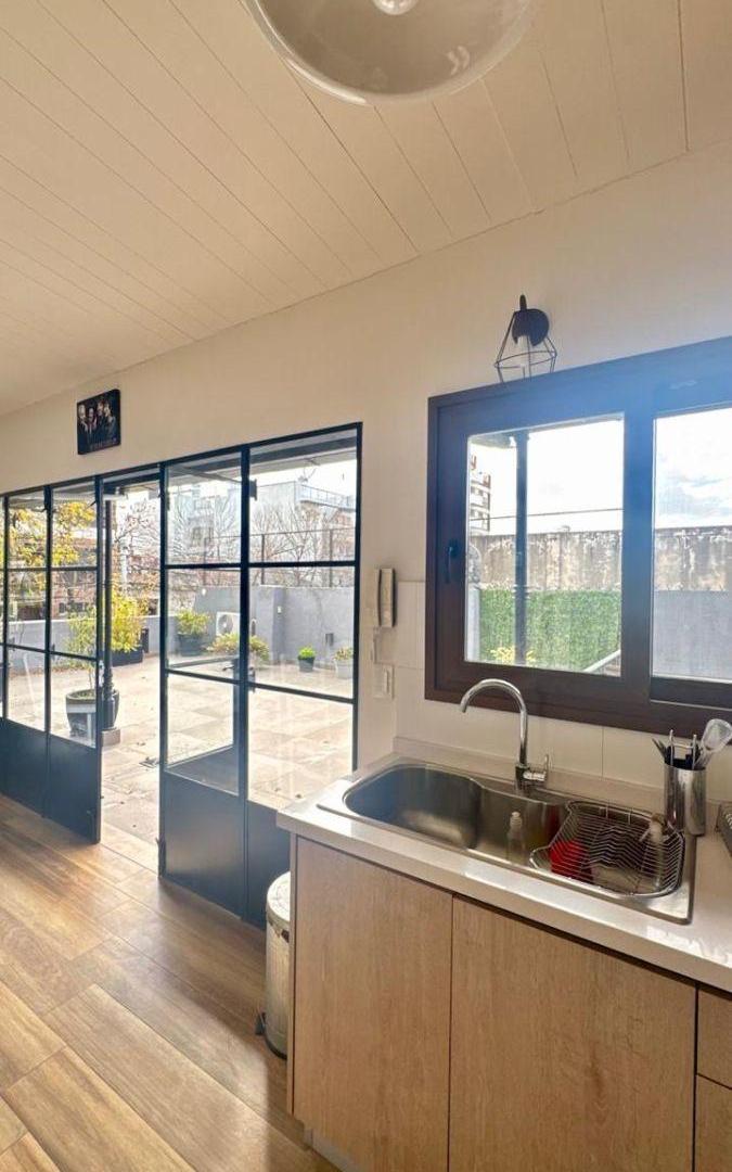 Foto de Casa Reciclada con diseño y carácter en DOHO - Terraza, SUM y cochera, imagen 1