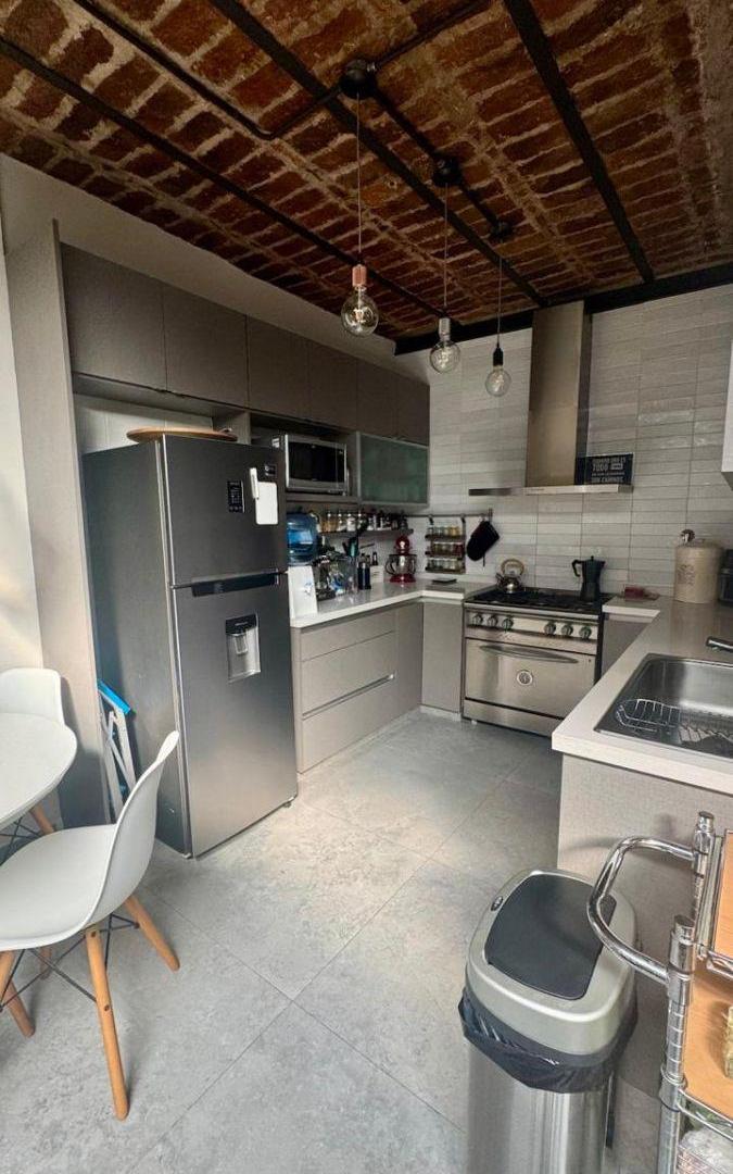 Foto de Casa Reciclada con diseño y carácter en DOHO - Terraza, SUM y cochera, imagen 2