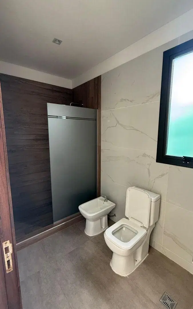 IMPONENTE Y EXCLUSIVA CASA EN BARRIO PRIVADO GRAN BOEDO 5