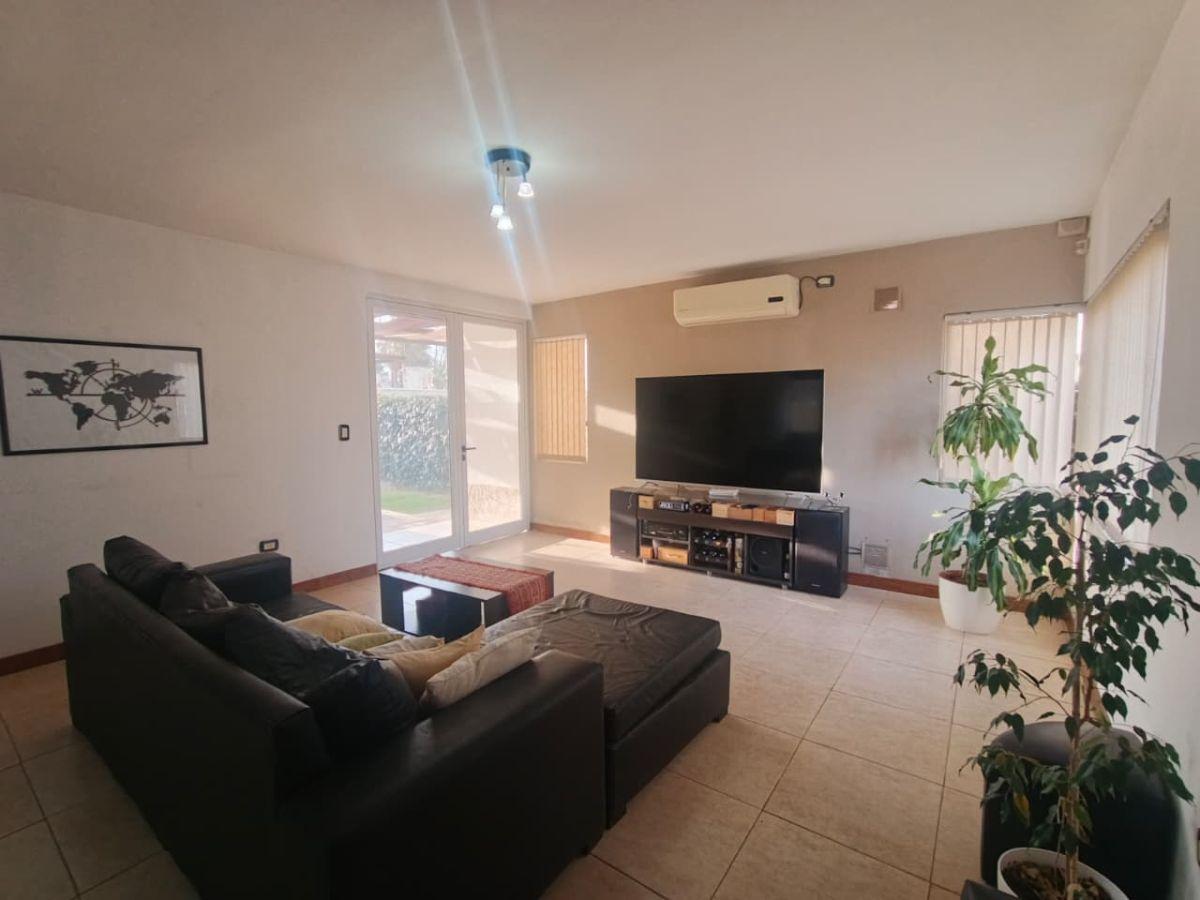 Foto de EXCLUSIVA CASA EN BARRIO AYRES DE FADER, imagen 4