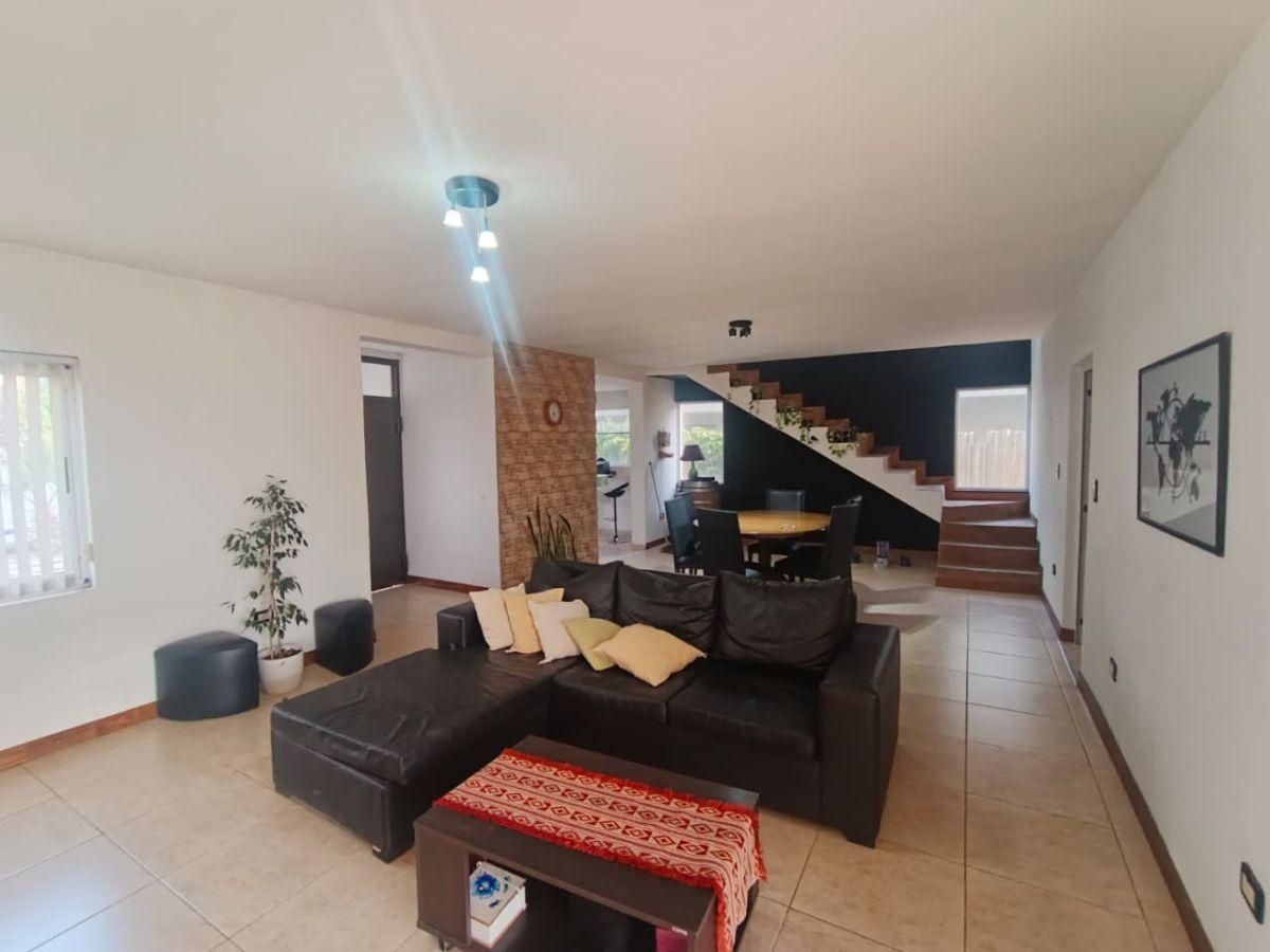 Foto de EXCLUSIVA CASA EN BARRIO AYRES DE FADER, imagen 2