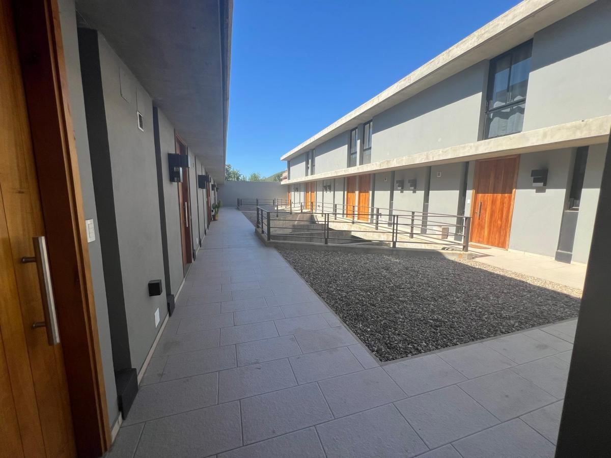 Dpto (Duplex) Housing a Estrenar en Venta - 2 Dorm. 2 Baños - La Calera 2