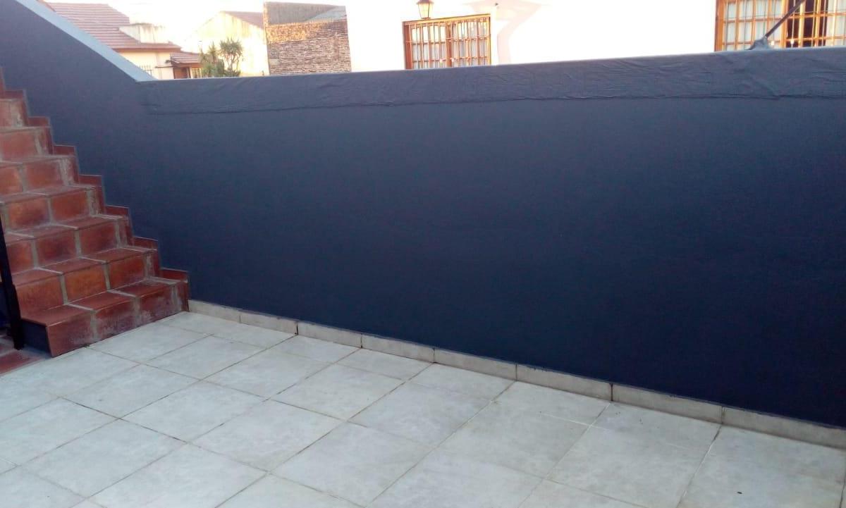 CASA EN PH 3 AMBIENTES AL FRENTE. IMPECABLE