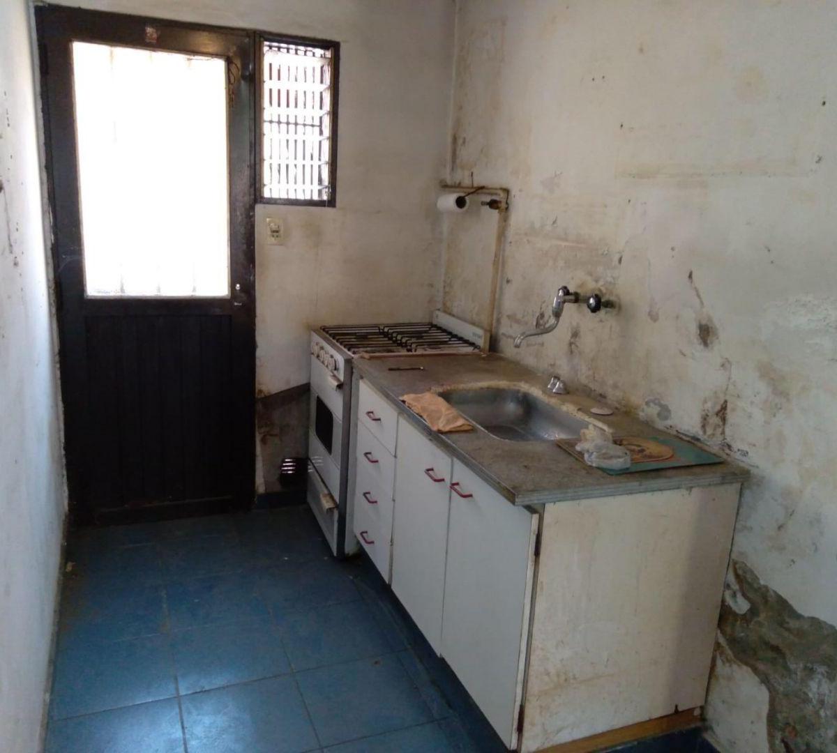 Duplex 2 Amb. Villa Luzuriaga a Refaccionar 3
