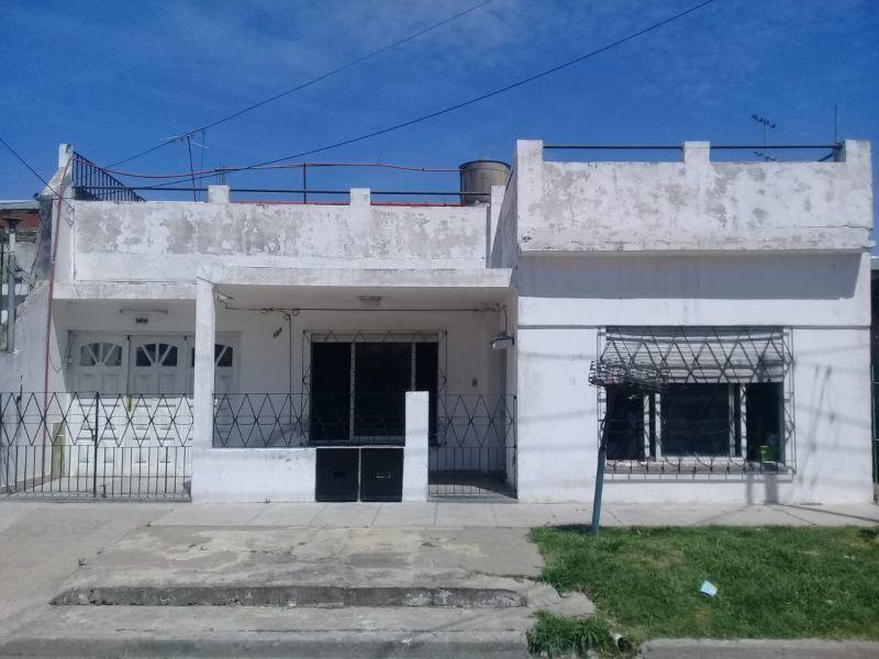 VENTA CASA 3 AMBIENTES ZONA VILLA LUZURIAGA