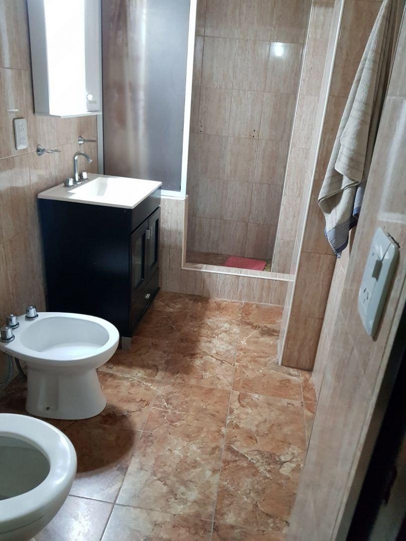 Venta Departamento 5 Ambientes Miramar 2